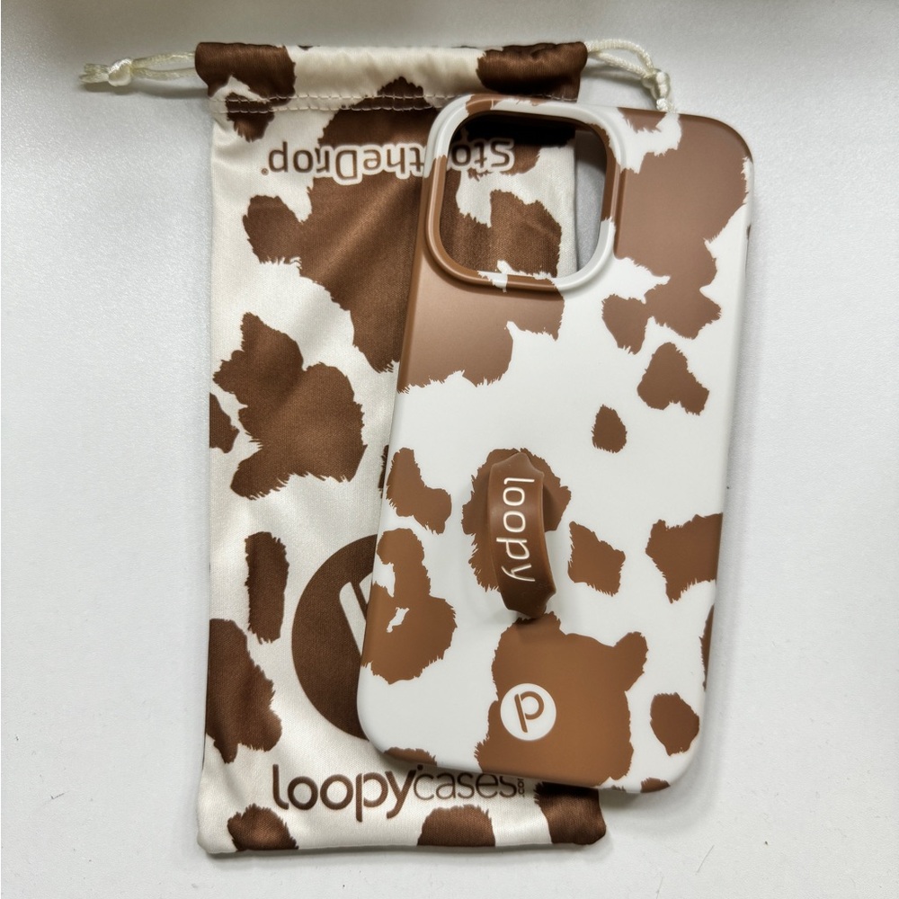 Cow print iPhone 15 Pro Max Loopy Case 🤎